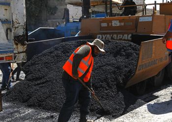 إطلاق حملة شاملة لتأهيل طرق ريف دمشق وربطها بالخدمات الحيوية والتنمية