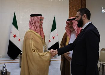 الرئيس الشرع يستقبل وفداً من مجموعة المهيدب السعودية