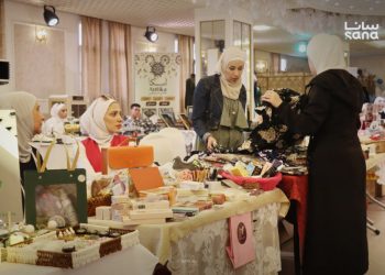 بازار المحبة” في حلب يعرض منتجات حرفية لــ 40 سيدة
