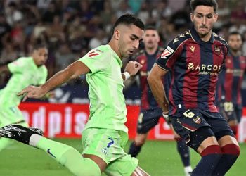 برشلونة يقلب تأخره أمام ليفانتي بهدفين إلى فوز بالدوري الإسباني