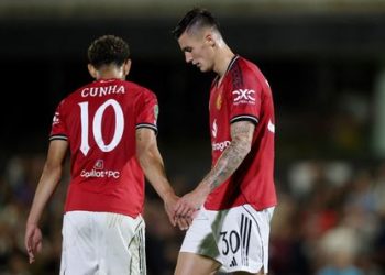 مانشستر يونايتد يودع كأس الرابطة الإنكليزية لكرة القدم