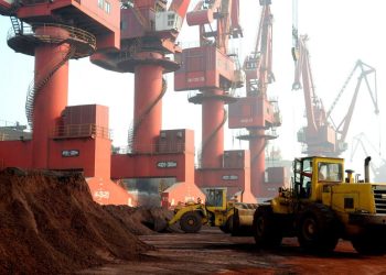 من العصر الحجري إلى عصر العناصر النادرة… كعب آخيل الأمريكي- الغربي!