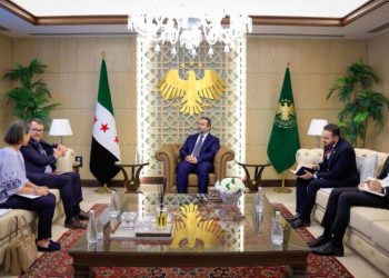 وزير الخارجية يستقبل القائم بالأعمال الإيطالي