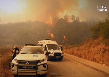 لليوم الرابع.. فرق الإطفاء تواصل إخماد الحرائق في جبلي التركمان والأكراد بريف اللاذقية