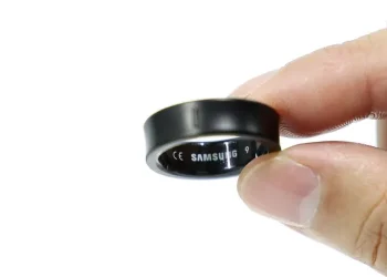خاتم ذكي من “سامسونغ” يتسبب في إدخال مالكه المستشفى