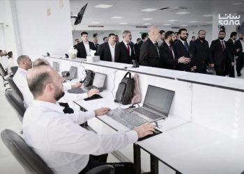 وزير الداخلية يفتتح مركز الهجرة والجوازات في مجمع يلبغا بدمشق