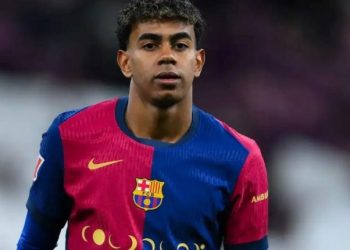 لامين يامال يحصد جائزة كوبا لأفضل لاعب شاب في العالم