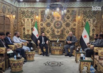 وزير التنمية الإدارية يبحث خطوات مع محافظ ديرالزور إحداث مديرية التنمية بالمحافظة