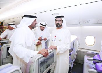 طيران الإمارات نقلت 854 مليون مسافر    