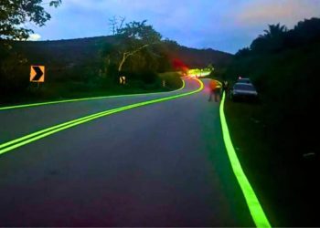 ماليزيا توقف نظاماً لإضاءة الطرق بلا كهرباء