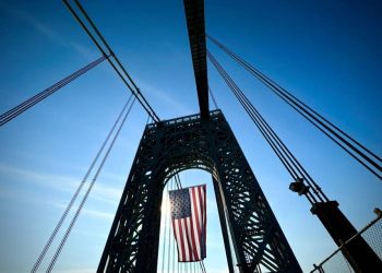 الوكالة الأوروبية “سكوب” تخفض التصنيف الائتماني للولايات المتحدة