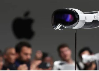 أبل تسرّع الخطى لمنافسة ميتا في عالم النظارات الذكية