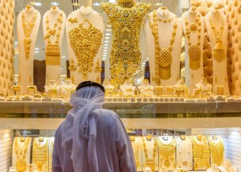 لماذا يرتفع الذهب بهذا الجنون؟