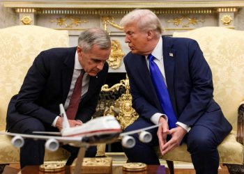 ترامب يعلن إنهاء جميع المحادثات التجارية مع كندا بسبب إعلان احتيالي