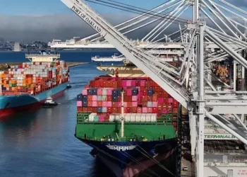 الرسوم الجمركية الأمريكية.. تصعيد عالمي وتداعيات اقتصادية مقلقة