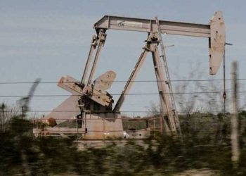 النفط يرتفع مع تهدئة التوتر التجاري بين أمريكا والصين