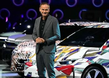 أوليفر بلوم يغادر بورشه ليتفرّغ لمنصب جديد في فولكس فاغن