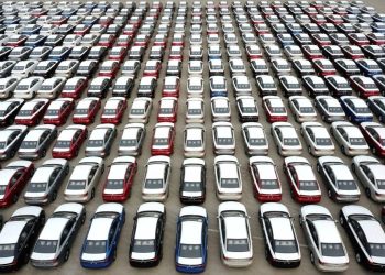 ازدهار سوق المركبات الكهربائية في الصين يثقل كاهل شركات التأمين