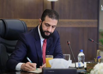 الرئيس الشرع يترأس اجتماعاً موسعاً للحكومة ويصدر توجيهات لتعزيز التنسيق الوطني