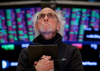 مع تراجع وزن السندات.. كيف على المستثمرين توزيع محفظتهم الاستثمارية؟