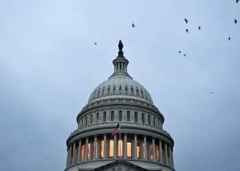 الحكومة الأمريكية تبدأ إغلاقاً لمعظم عملياتها .. 400 مليون دولار تكلفة يومية