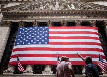 ماذا يفعل المستثمرون الفقراء في “وول ستريت”؟