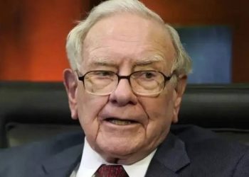 الملياردير وارن بافيت يكشف عن السر الحقيقي وراء نجاحه