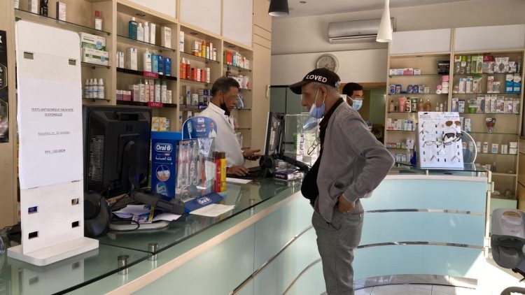 صيدلية في الدار البيضاء، 14 يوليو 2021 (فرانسوا لوشون/ Getty)