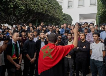 هل تكوين خريجي الجامعات في المغرب يحرمهم من فرص العمل؟