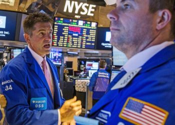 هل تتمسك وول ستريت بـ: تفاؤل تشرين الثاني التاريخي؟