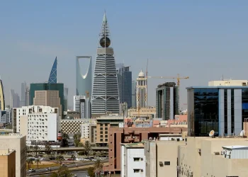 موديز: استمرار زخم الاقتصاد السعودي مدفوعاً بالمشاريع الضخمة