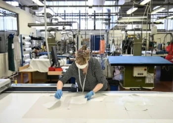 موديز ترفع تصنيف إيطاليا الائتمانية لأول مرة منذ 2002