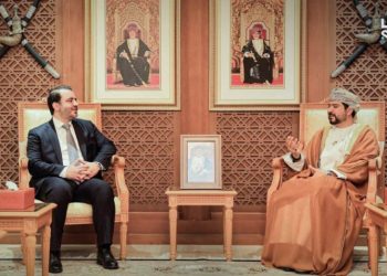وزير الخارجية السوري يلتقي وزير التجارة والصناعة العماني في مسقط
