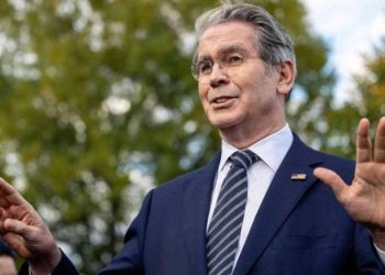 وزير الخزانة الأمريكي: الاقتصاد ككل لا يواجه خطر الركود