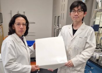 دهان خارق يبرد منزلك ويوفر ماء عذباً ليلاً