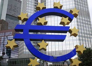 أوروبا تواجه تباطؤاً اقتصادياً تحت ضغط رسوم ترمب وركود ألمانيا