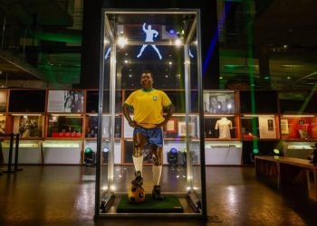 شركة عائلة نيمار تستحوذ على العلامة التجارية للأسطورة بيليه