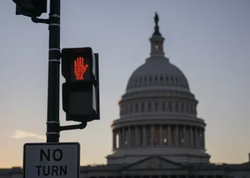 الحلم الأميركي لطبقة محدودة والرفاه لمن يدفع أكثر