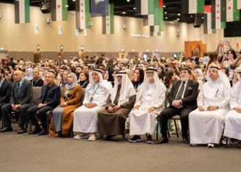 نهيان بن مبارك يكرّم أبناء الجالية السورية في الإمارات أصحاب الإنجازات النوعية