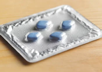 شركة صينية ناشئة تطور حبوباً لإطالة العمر البشري إلى 120 عاماً