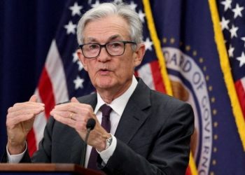 ترامب يهدد بمقاضاة رئيس البنك المركزي وسيعلن عن خليفته الشهر المقبل