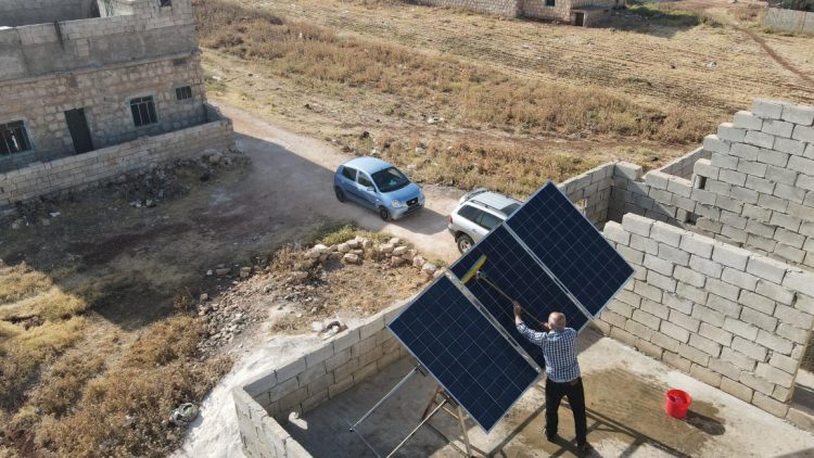 الطاقة الشمسية في سورية (فرانس برس)
