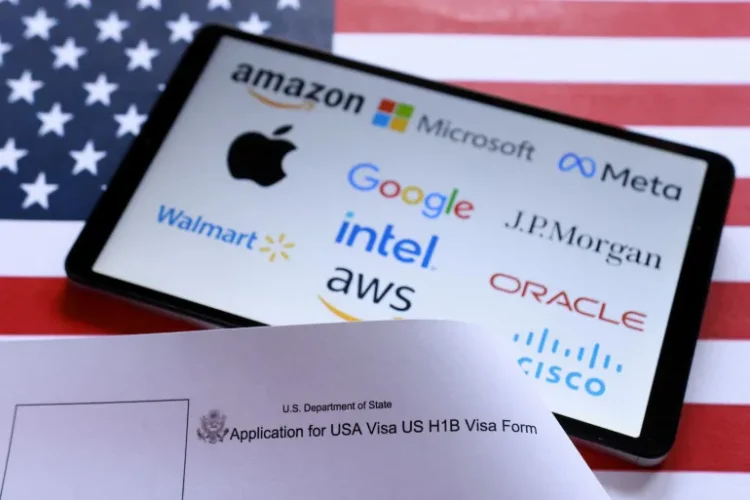 هيمنة الشركات التكنولوجية السبع باتت واقعا يصوغ القوة العالمية خارج المنطق التقليدي للدولة (رويترز)