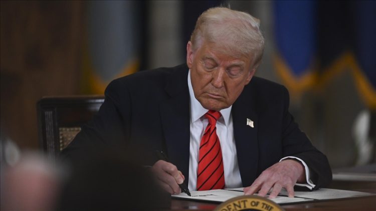 الرئيس الأمريكي دونالد ترامب