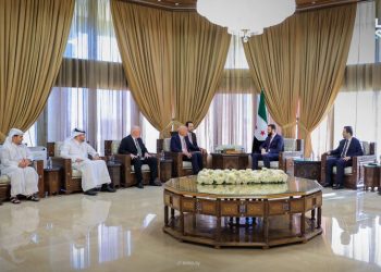 الرئيس الشرع يبحث مع شركة شيفرون الأمريكية التعاون في استكشاف النفط والغاز في السواحل السورية