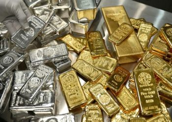 الفضة ترتفع بنحو اثنان بالمائة في المعاملات الفورية وتسجل مستوى غير مسبوق