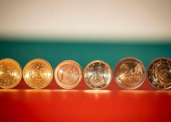 بلغاريا تستعد لاعتماد اليورو بعد 20 عاماً على انضمامها إلى الاتحاد الأوروبي