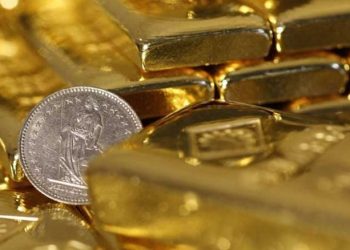 الذهب يتراجع عن أعلى مستوى له في 3 أسابيع بفعل جني الأرباح