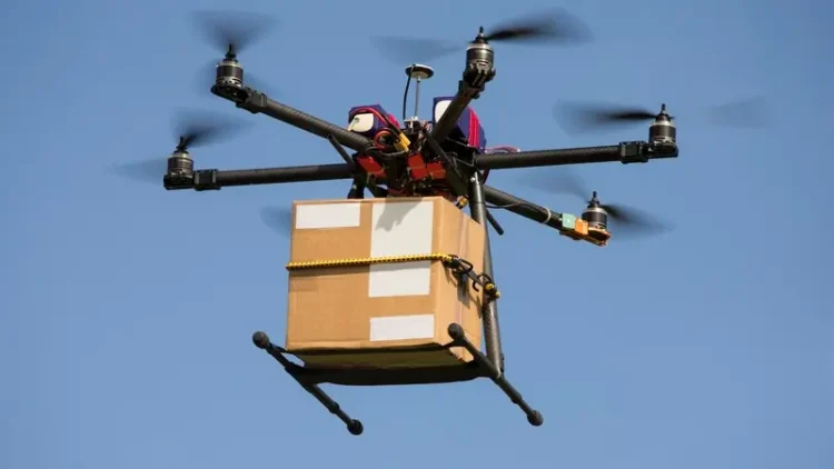 توصيل الطلبات بالطائرات المسيرة - "آيستوك"