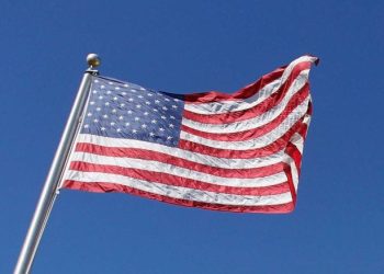 أمريكا تُعلِّق اتفاق شراكة في مجال التكنولوجيا مع بريطانيا